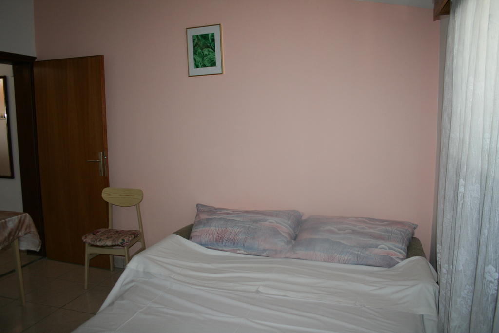 Apartments Santa Barbara Біоград-на-Мору Номер фото
